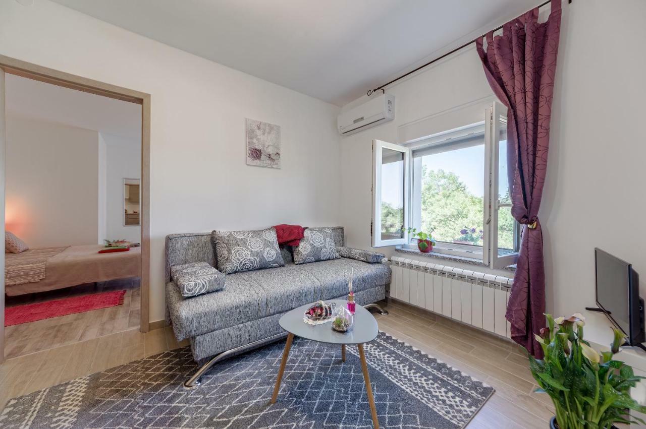 Apartment Lavander 02 Πούλα Εξωτερικό φωτογραφία