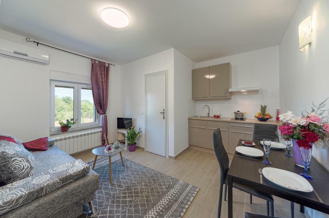 Apartment Lavander 02 Πούλα Εξωτερικό φωτογραφία