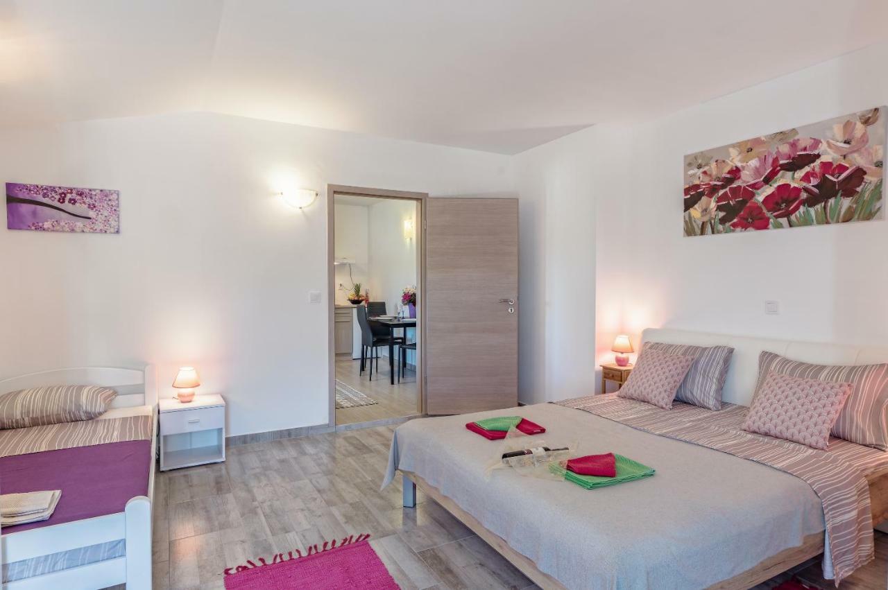 Apartment Lavander 02 Πούλα Εξωτερικό φωτογραφία