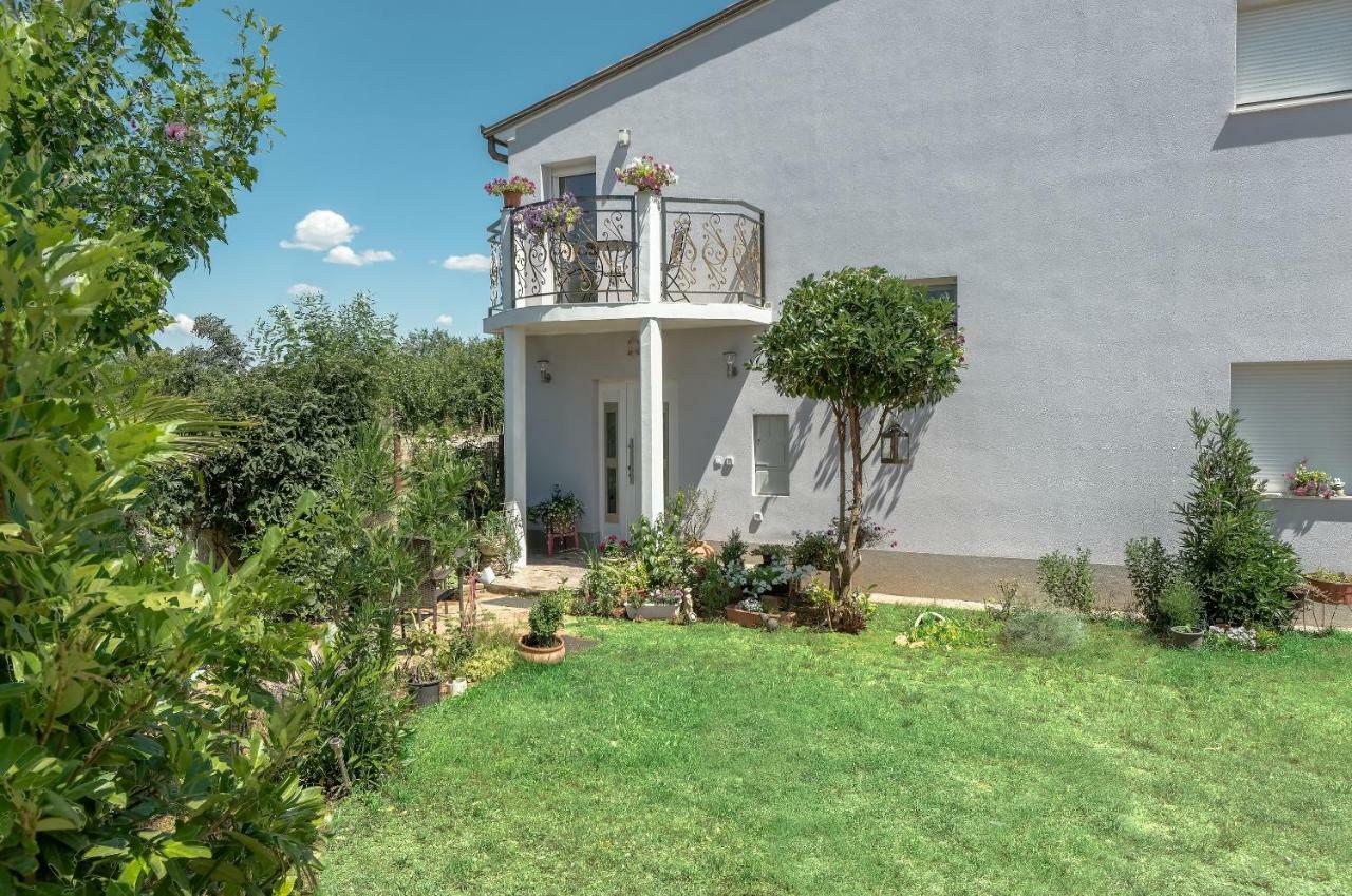 Apartment Lavander 02 Πούλα Εξωτερικό φωτογραφία
